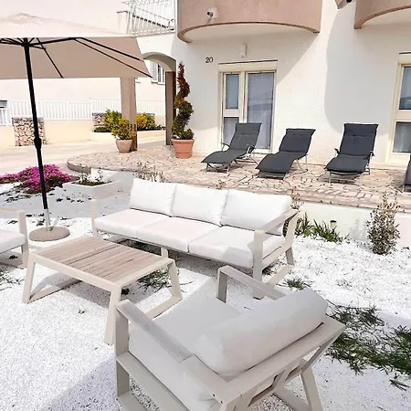 Appartement Sunset Sea Villa, *