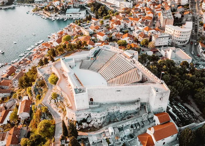 Sunset Sea Villa, 시베니크