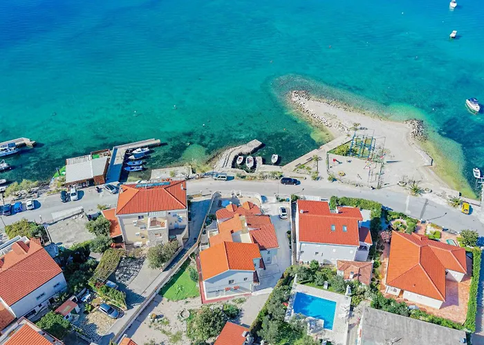 Апартаменты Sunset Sea Villa,